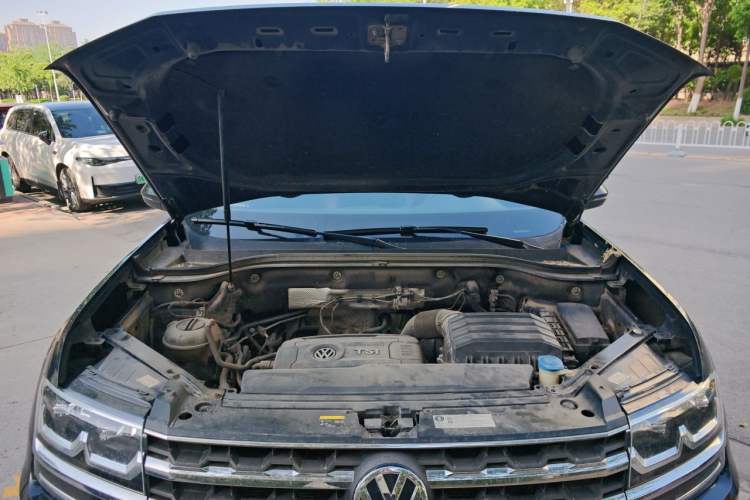 Used Volkswagen Teramont 2017 380TSI Four-Wheel Drive Luxury Edition Engine Bay