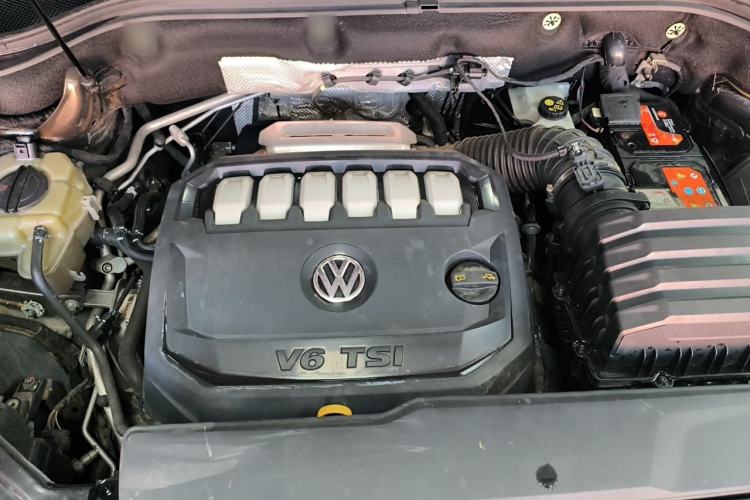 Used Volkswagen Teramont 2017 530 V6 Four-Wheel Drive Luxury Edition Engine Bay
