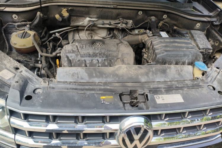 Used Volkswagen Teramont 2017 330TSI Two-Wheel-Drive Flagship Edition Engine Bay