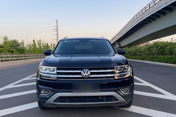 Used Volkswagen Teramont 2017 330TSI Two-Wheel-Drive Luxury Edition Exterior 1