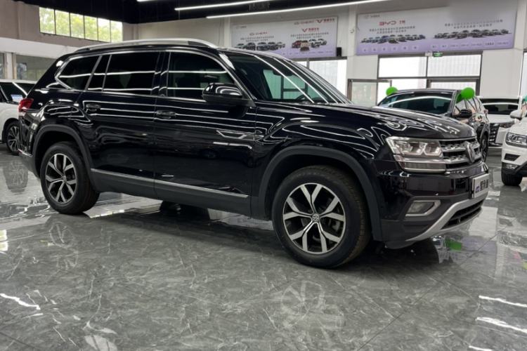 Used Volkswagen Teramont 2017 330TSI Two-Wheel-Drive Luxury Edition Exterior 1