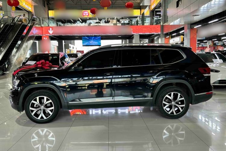 Used Volkswagen Teramont 2017 330TSI Two-Wheel-Drive Luxury Edition Exterior 3