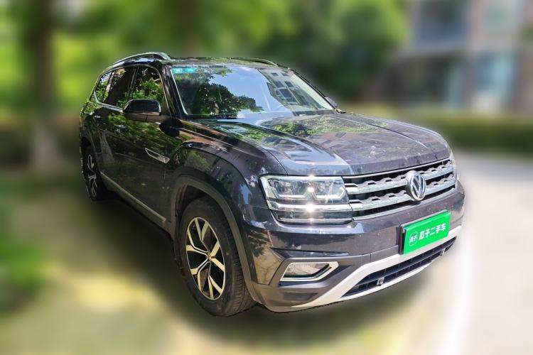 Used Volkswagen Teramont 2017 330TSI Two-Wheel-Drive Luxury Edition Front Right 45 Deg