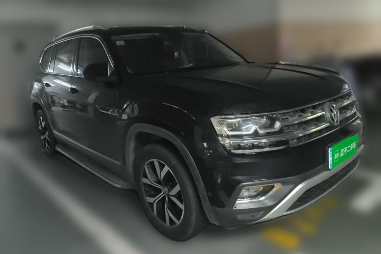 Used Volkswagen Teramont 2017 330TSI Two-Wheel-Drive Luxury Edition Front Right 45 Deg