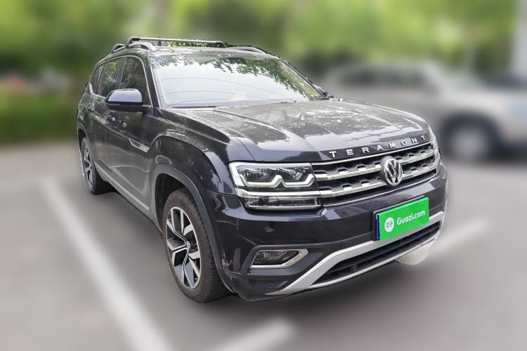 Used Volkswagen Teramont 2017 330TSI Two-Wheel-Drive Luxury Edition Front Right 45 Deg