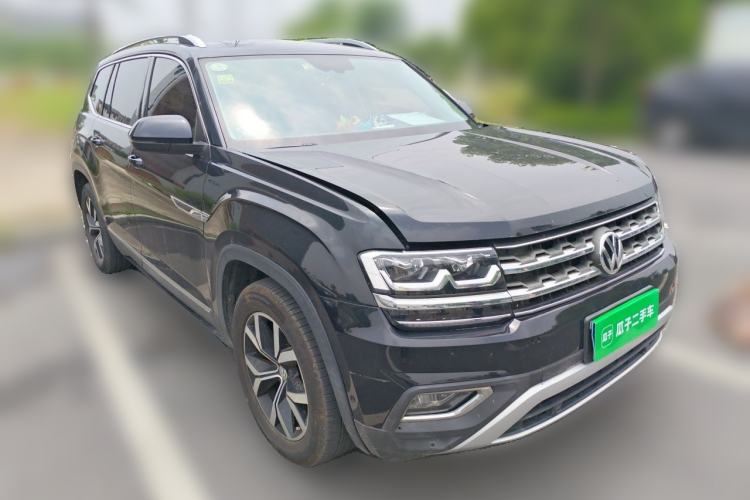 Used Volkswagen Teramont 2017 330TSI Two-Wheel-Drive Luxury Edition Front Right 45 Deg