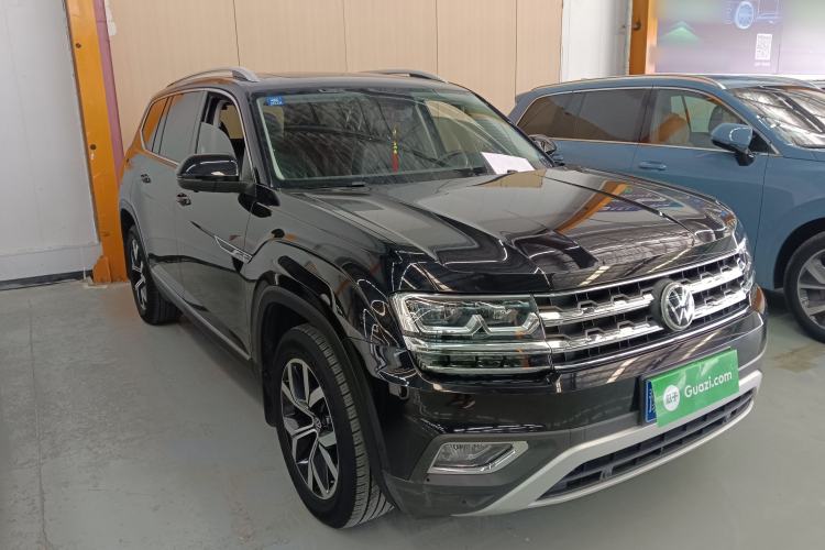 Used Volkswagen Teramont 2017 330TSI Two-Wheel-Drive Luxury Edition Front Right 45 Deg