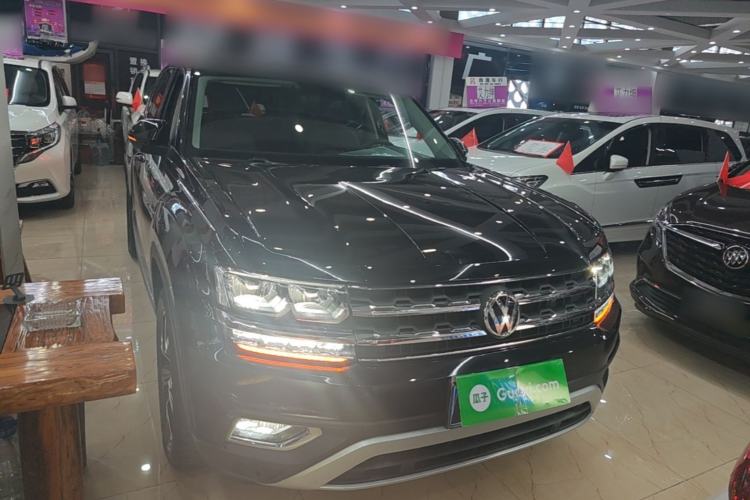 Used Volkswagen Teramont 2017 380TSI Four-Wheel Drive Luxury Edition Front Right 45 Deg