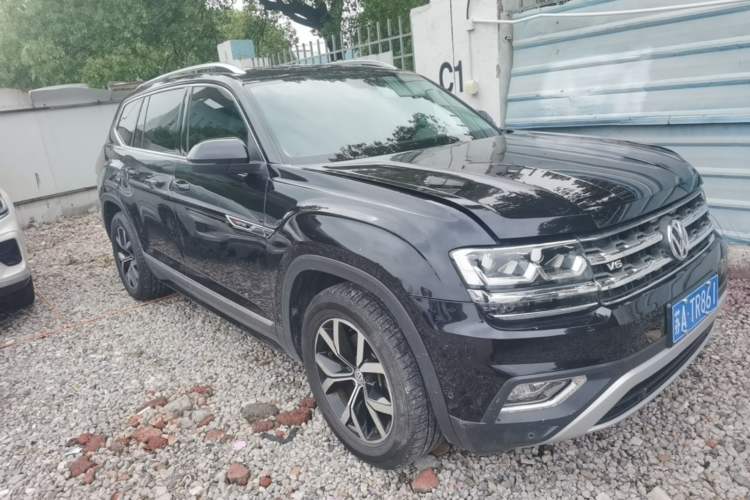 Used Volkswagen Teramont 2017 530 V6 Four-Wheel Drive Luxury Edition Front Right 45 Deg