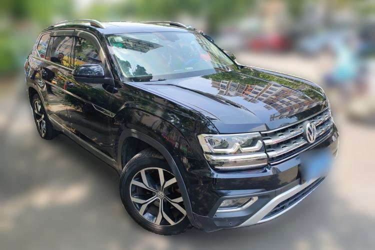 Used Volkswagen Teramont 2017 330TSI Two-Wheel-Drive Luxury Edition Front Right 45 Deg