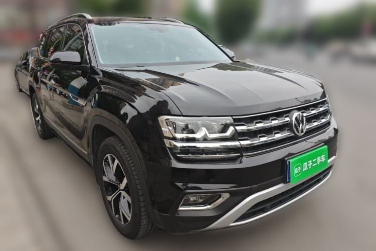 Used Volkswagen Teramont 2017 330TSI Two-Wheel-Drive Luxury Edition Front Right 45 Deg