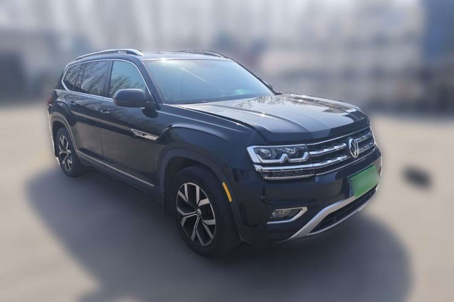 Used Volkswagen Teramont 2017 330TSI Two-Wheel-Drive Luxury Edition Front Right 45 Deg
