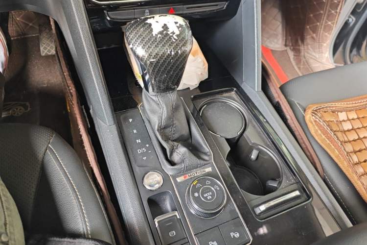 Used Volkswagen Teramont 2017 380TSI Four-Wheel Drive Luxury Edition Gear Lever