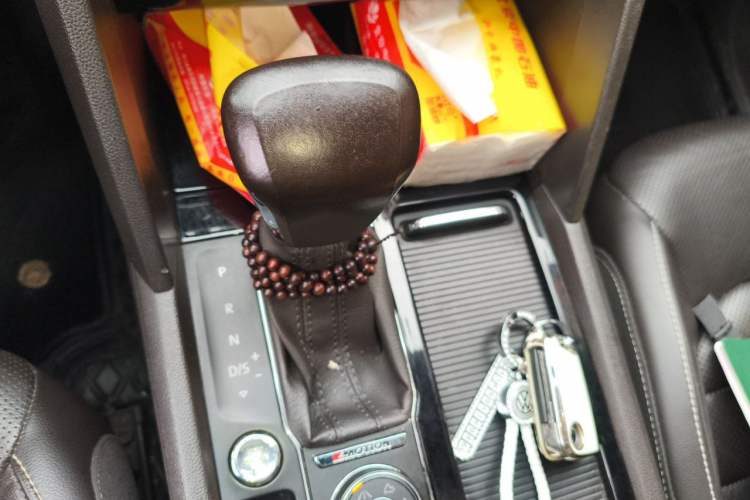 Used Volkswagen Teramont 2017 380TSI Four-Wheel Drive Luxury Edition Gear Lever