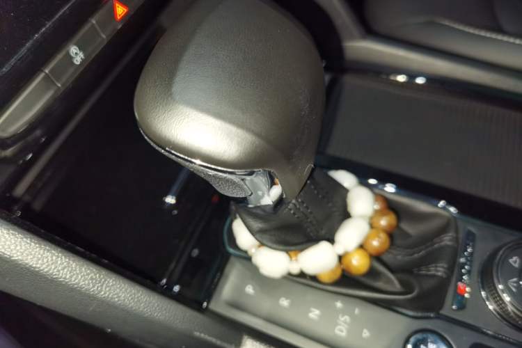 Used Volkswagen Teramont 2017 380TSI Four-Wheel Drive Luxury Edition Gear Lever