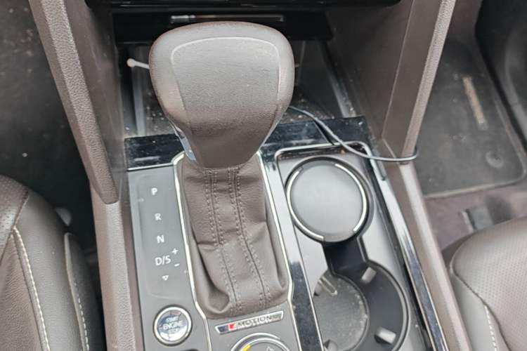 Used Volkswagen Teramont 2017 380TSI Four-Wheel Drive Luxury Edition Gear Lever
