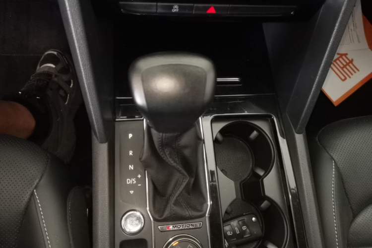 Used Volkswagen Teramont 2017 380TSI Four-Wheel Drive Luxury Edition Gear Lever