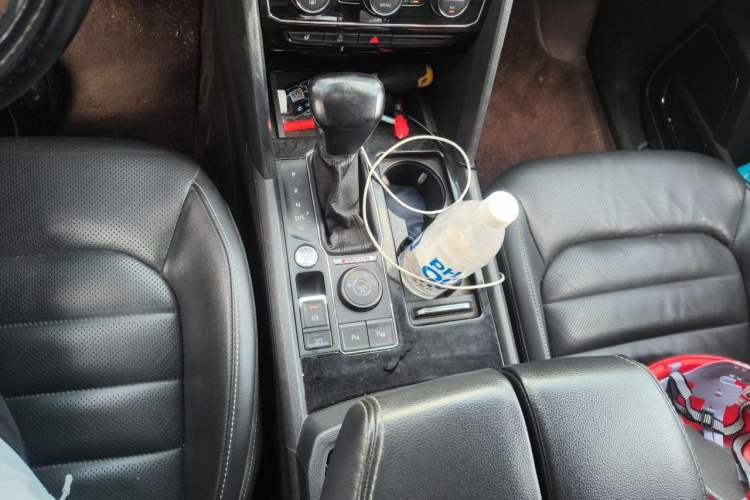 Used Volkswagen Teramont 2017 380TSI Four-Wheel Drive Flagship Edition Gear Lever