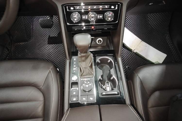 Used Volkswagen Teramont 2017 380TSI Four-Wheel Drive Luxury Edition Gear Lever