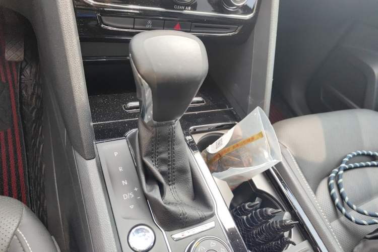 Used Volkswagen Teramont 2017 380TSI Four-Wheel Drive Luxury Edition Gear Lever