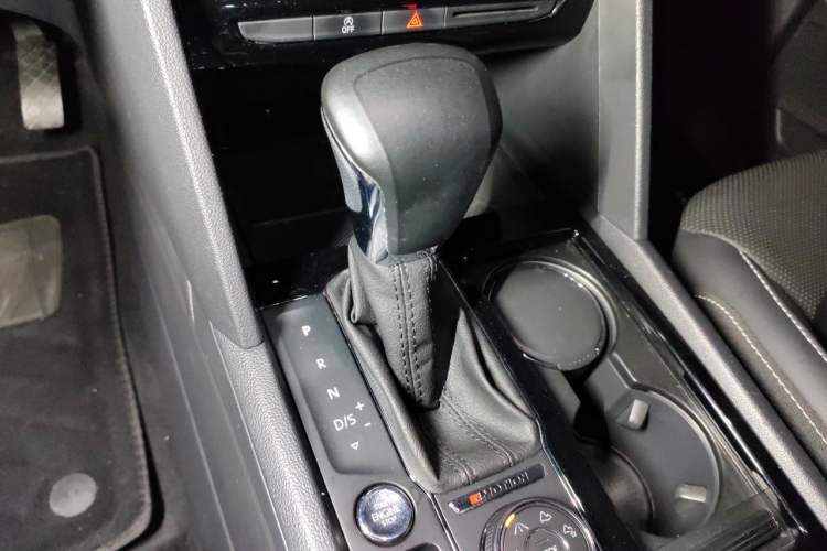 Used Volkswagen Teramont 2017 380TSI Four-Wheel Drive Luxury Edition Gear Lever