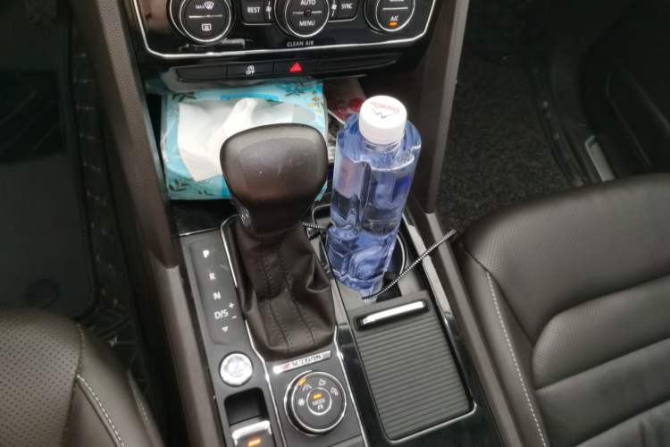 Used Volkswagen Teramont 2017 380TSI Four-Wheel Drive Luxury Edition Gear Lever