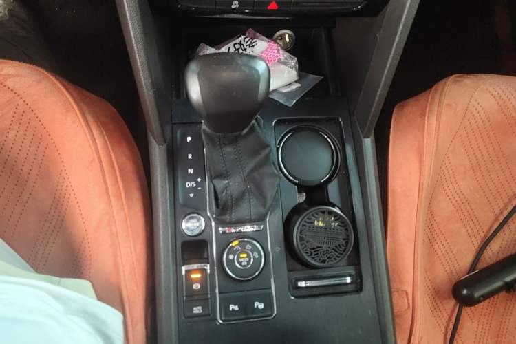 Used Volkswagen Teramont 2017 380TSI Four-Wheel Drive Luxury Edition Gear Lever