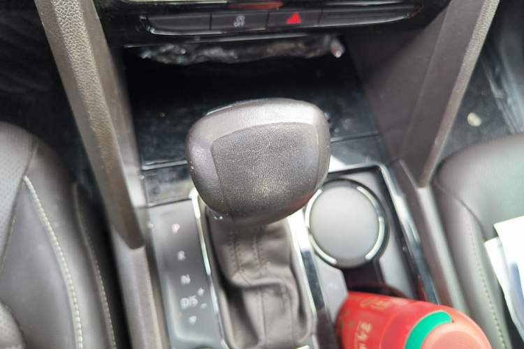 Used Volkswagen Teramont 2017 380TSI Four-Wheel Drive Luxury Edition Gear Lever