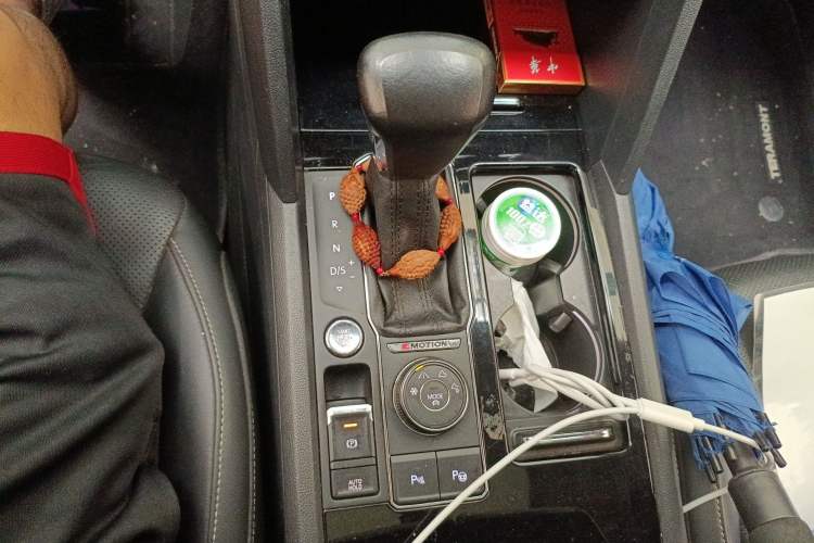 Used Volkswagen Teramont 2017 380TSI Four-Wheel Drive Luxury Edition Gear Lever