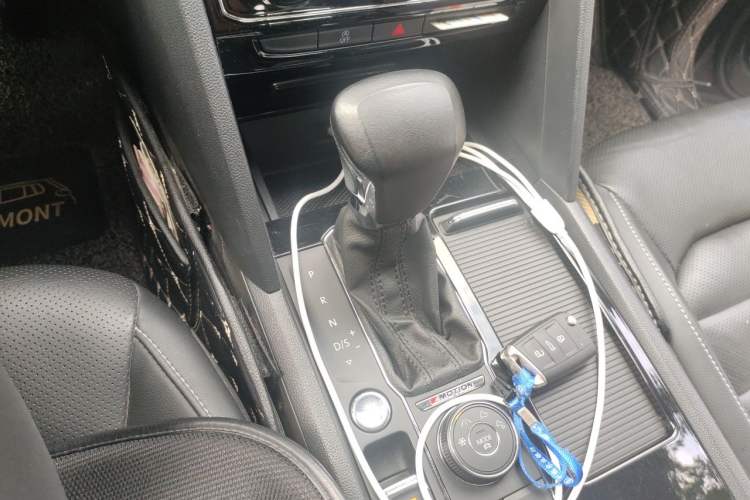 Used Volkswagen Teramont 2017 380TSI Four-Wheel Drive Luxury Edition Gear Lever