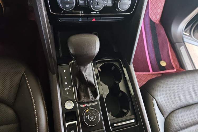 Used Volkswagen Teramont 2017 380TSI Four-Wheel Drive Luxury Edition Gear Lever
