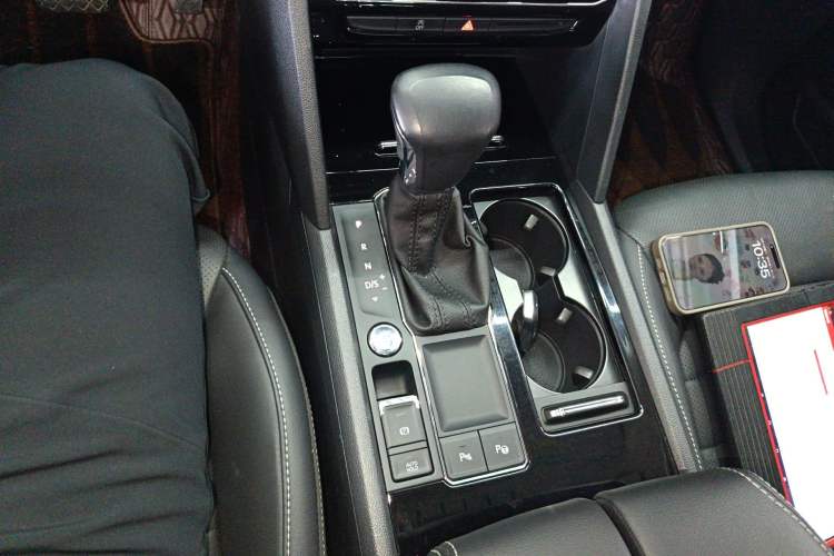 Used Volkswagen Teramont 2017 330TSI Two-Wheel-Drive Luxury Edition Gear Lever
