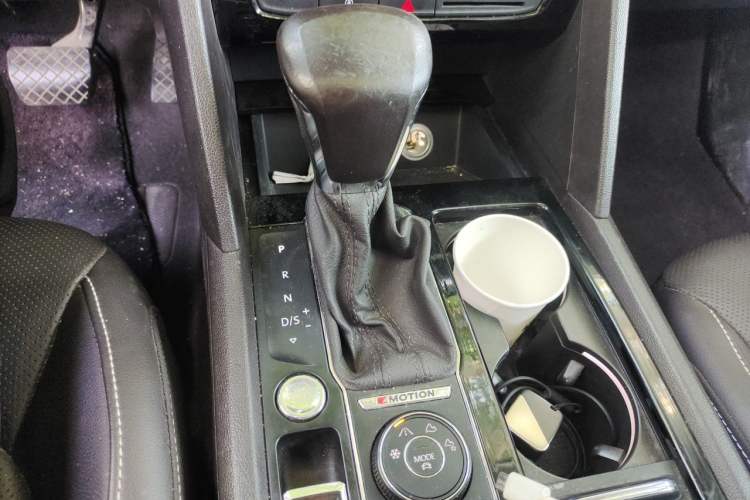 Used Volkswagen Teramont 2017 380TSI Four-Wheel Drive Luxury Edition Gear Lever