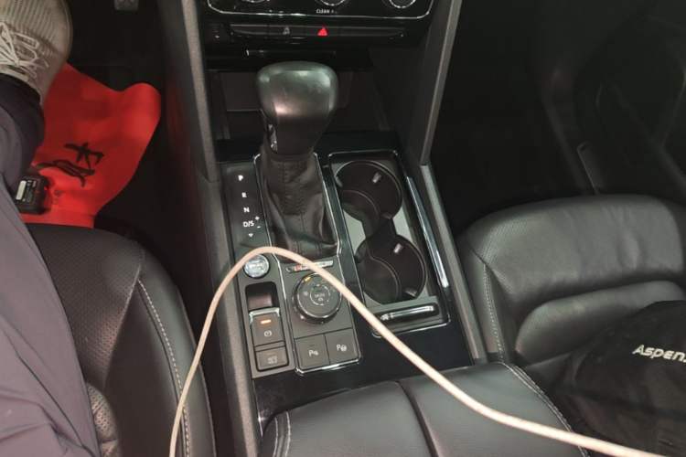Used Volkswagen Teramont 2017 380TSI Four-Wheel Drive Luxury Edition Gear Lever