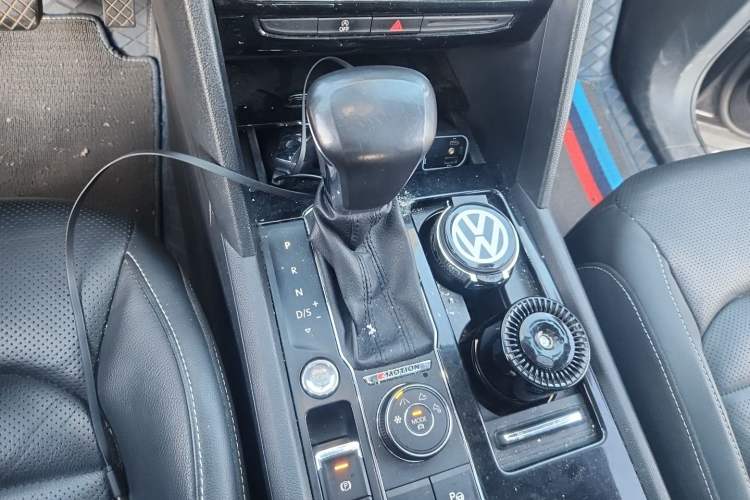 Used Volkswagen Teramont 2017 380TSI Four-Wheel Drive Luxury Edition Gear Lever