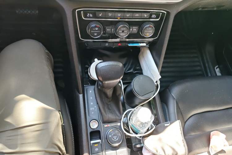 Used Volkswagen Teramont 2017 380TSI Four-Wheel Drive Luxury Edition Gear Lever