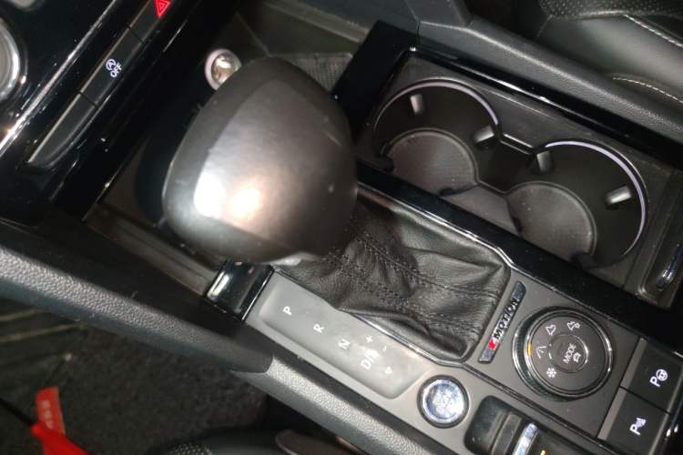 Used Volkswagen Teramont 2017 380TSI Four-Wheel Drive Luxury Edition Gear Lever