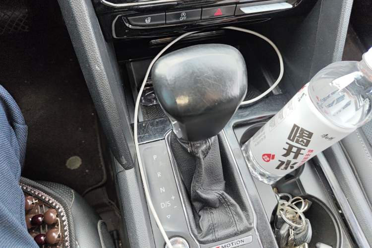 Used Volkswagen Teramont 2017 380TSI Four-Wheel Drive Flagship Edition Gear Lever