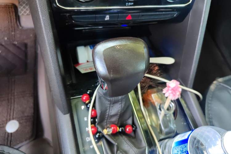 Used Volkswagen Teramont 2017 380TSI Four-Wheel Drive Luxury Edition Gear Lever