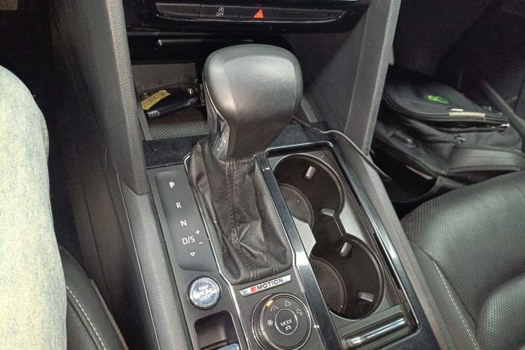 Used Volkswagen Teramont 2017 380TSI Four-Wheel Drive Luxury Edition Gear Lever