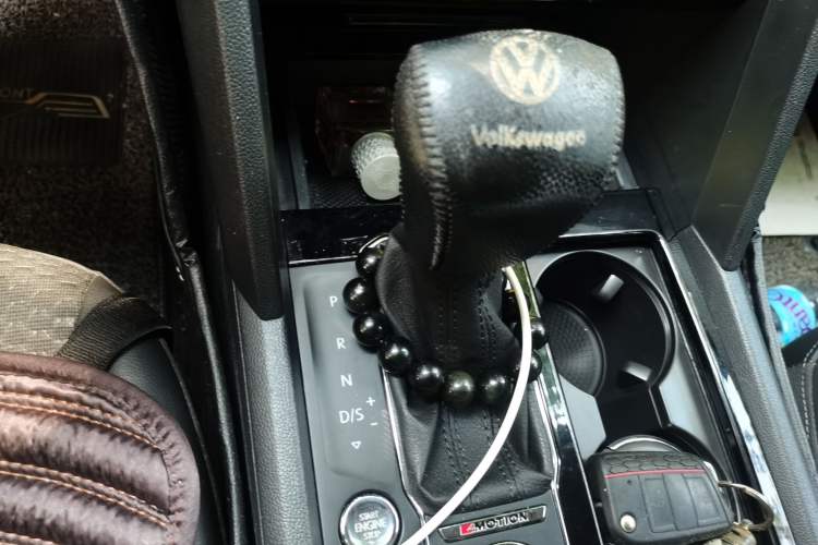 Used Volkswagen Teramont 2017 380TSI Four-Wheel Drive Comfort Edition Gear Lever