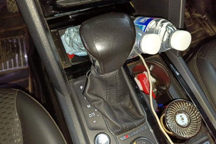 Used Volkswagen Teramont 2017 380TSI Four-Wheel Drive Comfort Edition Gear Lever