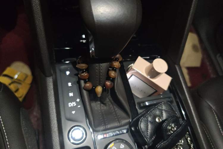 Used Volkswagen Teramont 2017 380TSI Four-Wheel Drive Luxury Edition Gear Lever
