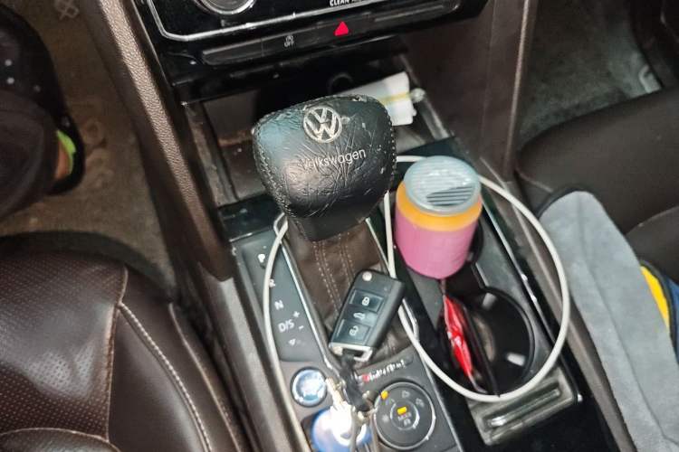 Used Volkswagen Teramont 2017 380TSI Four-Wheel Drive Luxury Edition Gear Lever