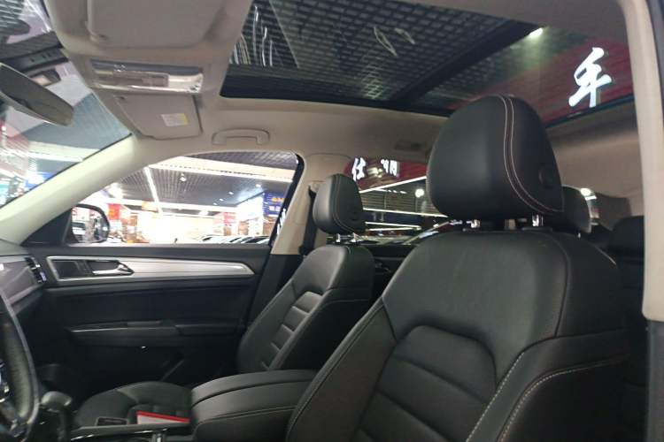 Used Volkswagen Teramont 2017 330TSI Two-Wheel-Drive Luxury Edition Headliner
