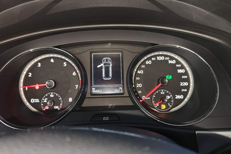 Used Volkswagen Teramont 2017 380TSI Four-Wheel Drive Comfort Edition Instrument Cluster