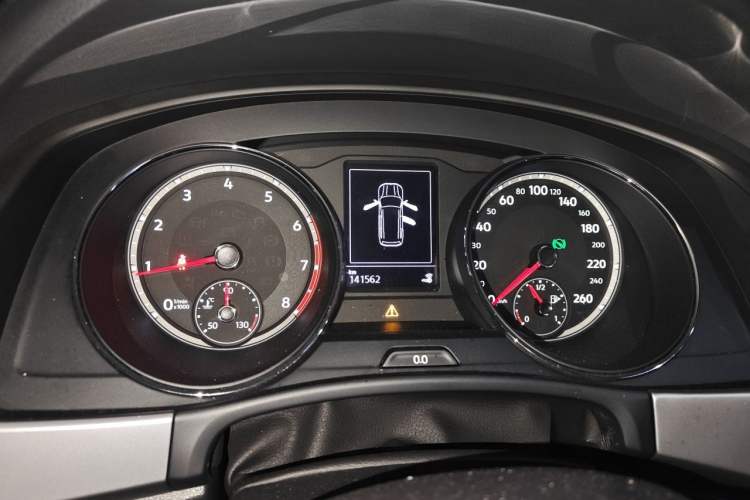 Used Volkswagen Teramont 2017 330TSI Two-Wheel-Drive Luxury Edition Instrument Cluster
