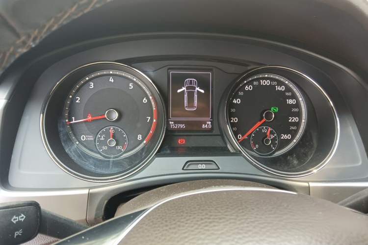 Used Volkswagen Teramont 2017 530 V6 Four-Wheel Drive Luxury Edition Instrument Cluster