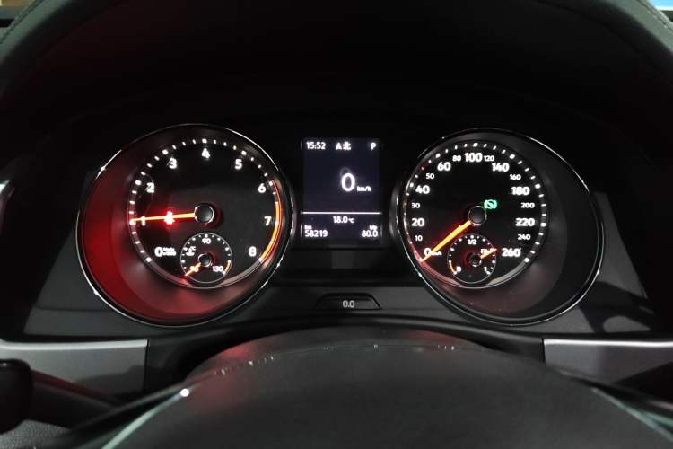 Used Volkswagen Teramont 2017 330TSI Two-Wheel-Drive Luxury Edition Instrument Cluster