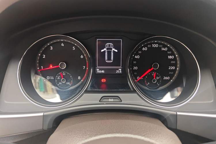 Used Volkswagen Teramont 2017 530 V6 Four-Wheel Drive Luxury Edition Instrument Cluster